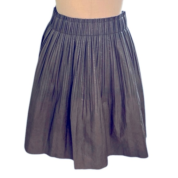 NWT Anthropologie olive green faux leather skirt. Size Large. - Picture 4 of 7